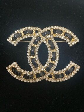 CHANEL Gold-Tone Crystal & Black Enamel Double C Brooch